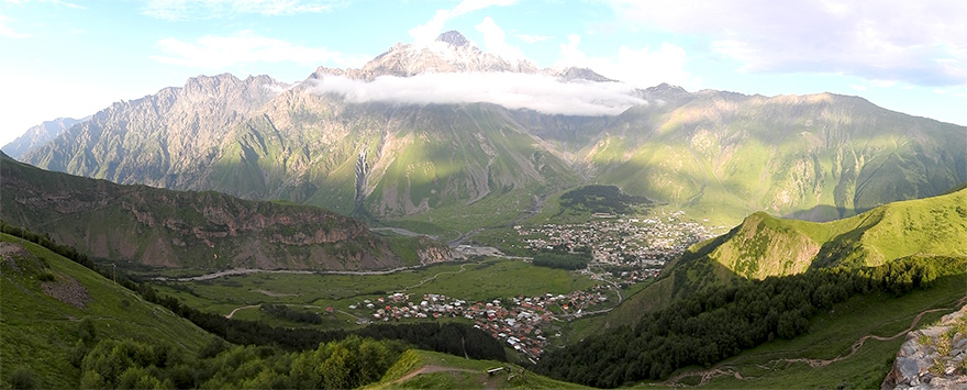 Irány Kazbegi! Irány Kazbegi!
